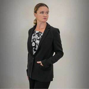 Banana Republic Black Suit Jacket, single front button. Size 8